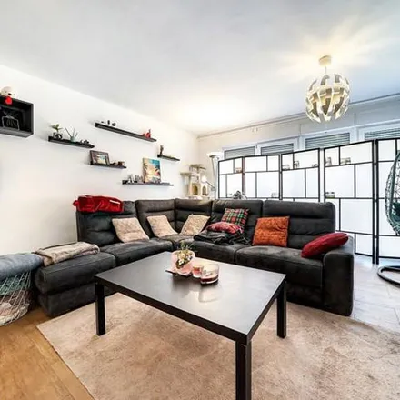 Rent this 3 bed apartment on Rue Sous les Vignes 47 in 4000 Liège, Belgium