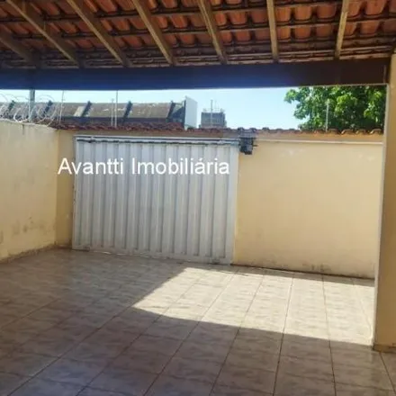 Buy this 4 bed house on unnamed road in Jardim Patrícia, Uberlândia - MG