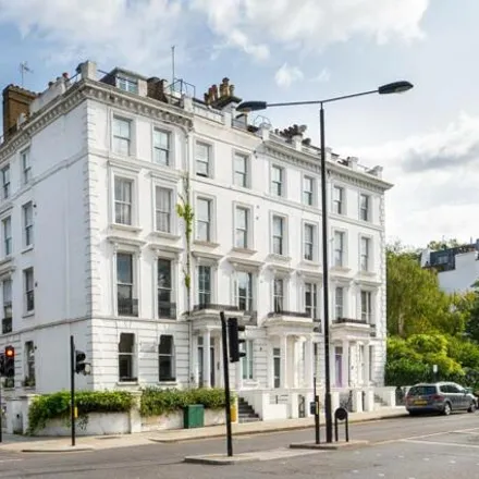 Image 2 - 61 Elgin Crescent, London, W11 2JW, United Kingdom - Apartment for sale