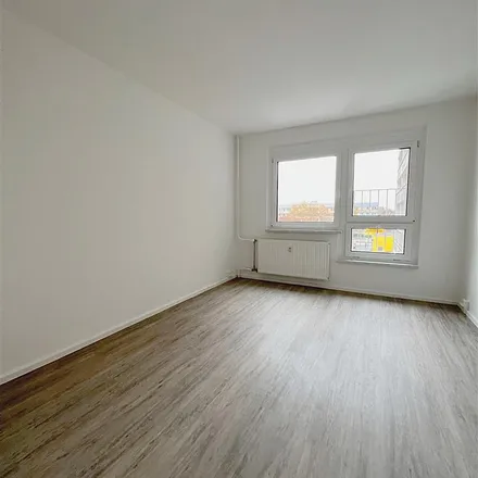 Image 2 - Nicolaistraße 19, 08056 Zwickau, Germany - Apartment for rent