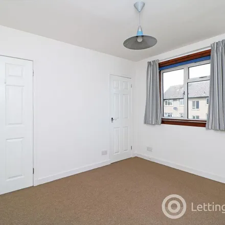 Image 4 - Kemnay Gardens, Dundee, DD4 7TS, United Kingdom - Apartment for rent