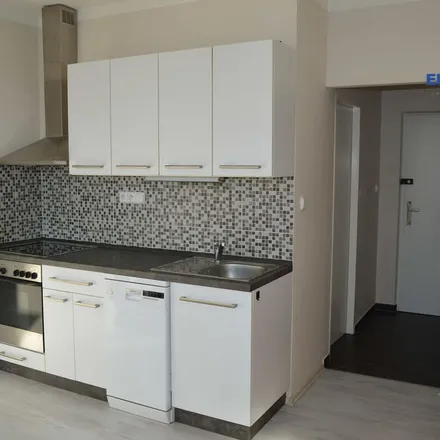 Image 3 - Jan Žižka z Trocnova, Žižkovo náměstí, 390 01 Tábor, Czechia - Apartment for rent