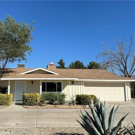 Buy this 3 bed house on 21037 Laguna Rd in Apple Valley, California