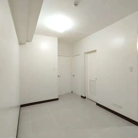 Rent this 2 bed apartment on Weston Tower in Fairlane Street, Pasig