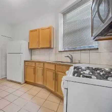 Image 2 - 3820 South Lowe Avenue, Chicago, IL 60609, USA - Apartment for rent