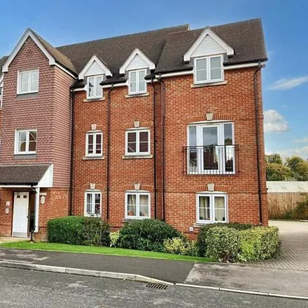Buy this 2 bed apartment on Claines Street in Holybourne, GU34 4DN