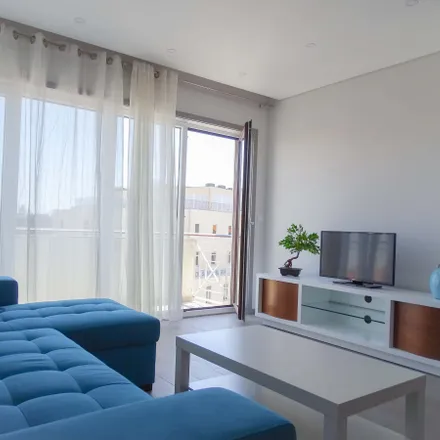 Rent this 1 bed apartment on Hotel Cristal Porto in Travessa de Antero de Quental 360, 4000-087 Porto