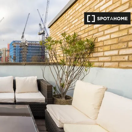 Image 4 - 547 Old York Road, London, SW18 1TQ, United Kingdom - Apartment for rent