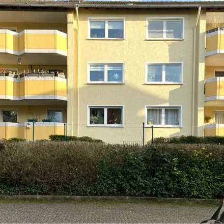 Rent this 3 bed apartment on Am Spörkel 104 in 44227 Dortmund, Germany