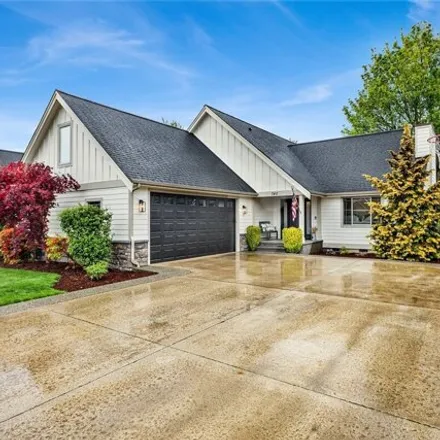 Buy this 5 bed house on 752 North Park Street in Lynden, WA 98264
