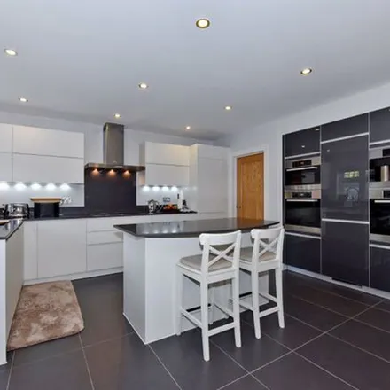 Rent this 4 bed apartment on Queen Elizabeth Crescent in Beaconsfield, HP9 1BZ