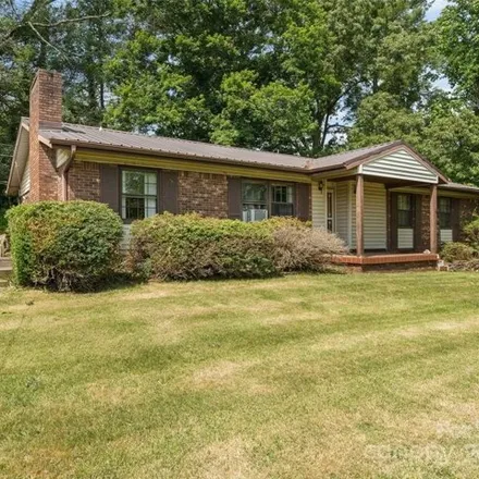 Buy this 3 bed house on 138 Newfound Rd in Asheville, North Carolina