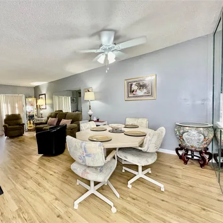 Image 4 - 100 Carriage Drive, Hollywood, FL 33024, USA - Condo for sale