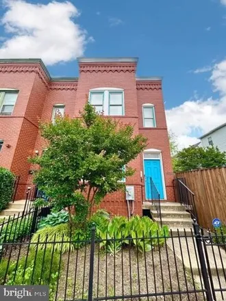 Rent this 3 bed house on 1933 4th Street Northwest in Washington, DC 20001