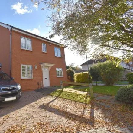 Buy this 5 bed house on Downsview Community Primary School in Beech Avenue, Swanley
