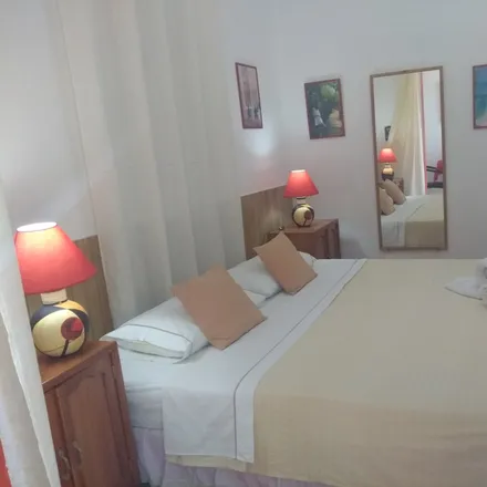 Rent this 1 bed apartment on Casa Guevara Alba in Hostel Travel Choice Tripdavisor y Booking, Avenida 5ta F