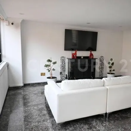 Buy this 3 bed apartment on Palma Criolla 5 in 52778 Interlomas, MEX