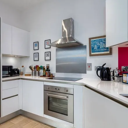 Rent this 2 bed apartment on London in E9 5RS, United Kingdom