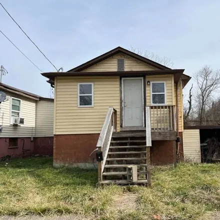 Buy this 2 bed house on 262 4th Street East in Jefferson, Kanawha County