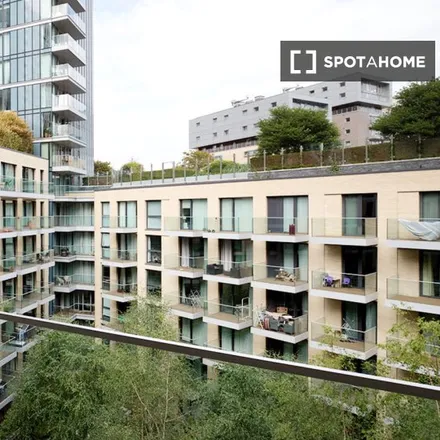 Image 4 - Satin House, 15 Piazza Walk, London, E1 8PW, United Kingdom - Apartment for rent