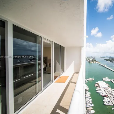Image 2 - Doubletree by Hilton Grand Hotel Biscayne Bay, North Bayshore Drive, Miami, FL 33132, USA - Condo for rent