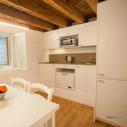 Image 8 - Via Adua, 1a, 37121 Verona VR, Italy - Apartment for rent