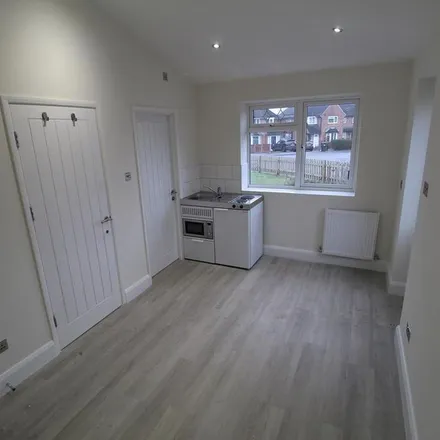Rent this 1 bed apartment on 47 Tudor Way in Rickmansworth, WD3 8HY
