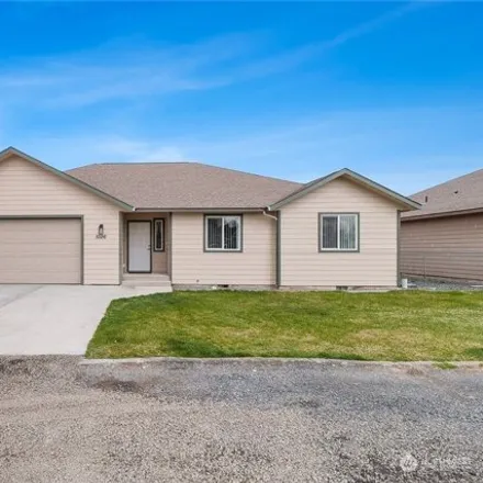 Buy this 3 bed house on 1036 West Virginia Street in Moses Lake, WA 98837