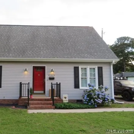 Buy this 3 bed house on 863 East 9th Street in Roanoke Rapids, NC 27870