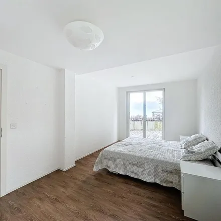 Rent this 3 bed apartment on Avenue William 7 in 1095 Lutry, Switzerland