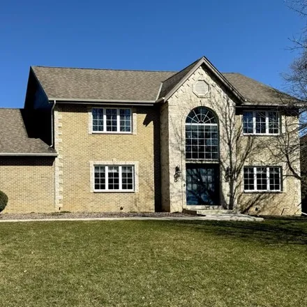 Image 1 - N54W16164 Westwind Drive, Menomonee Falls, WI 53051, USA - House for sale