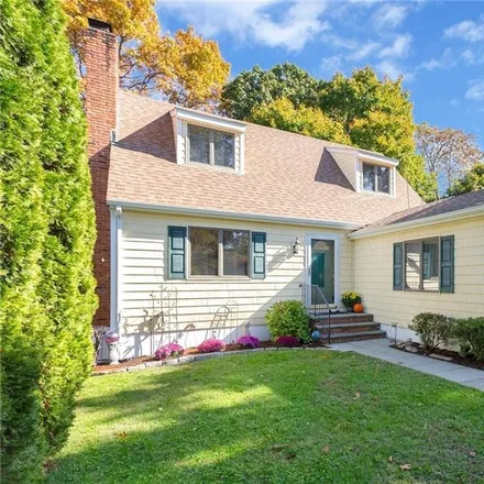 Buy this 4 bed house on 17 Dartley Street in Stamford, CT 06905