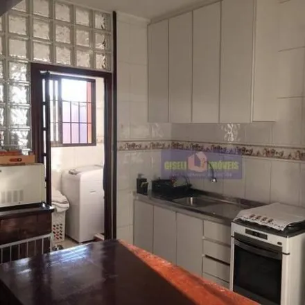 Buy this 2 bed apartment on Rua Sergipe in Santa Terezinha, São Bernardo do Campo - SP