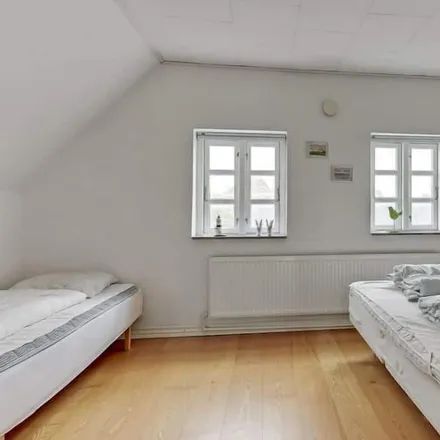 Rent this 5 bed house on 9800 Hjørring
