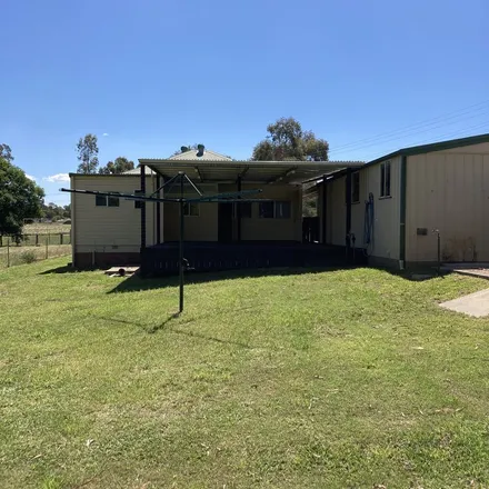 Rent this 3 bed apartment on Case IH in Young Road, West Cowra NSW 2794