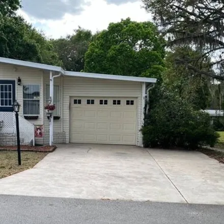 Buy this studio apartment on 313 Mohawk Trail in Winter Springs, FL 32708