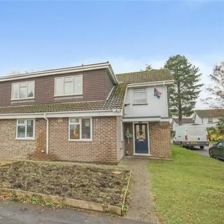 Buy this 7 bed house on Spinis in Bracknell, RG12 8XA