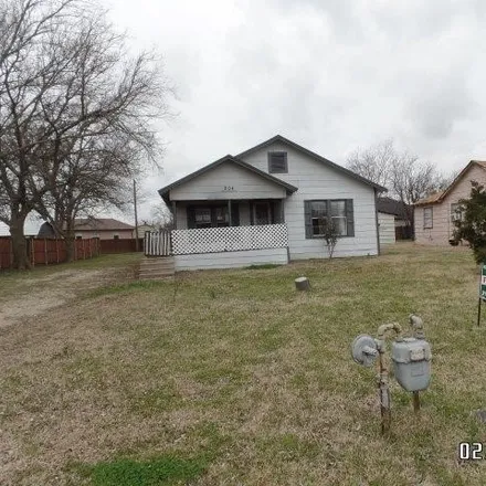 Buy this 3 bed house on Edward Street in Quinlan, Hunt County