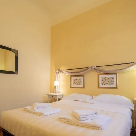 Rent this 2 bed apartment on Sdrucciolo dei Pitti 4 R in 50125 Florence FI, Italy