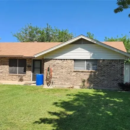 Buy this 2 bed house on 1142 South Bassett Street in Eastland, TX 76448