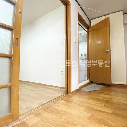 Rent this studio apartment on 서울특별시 마포구 염리동 488-19