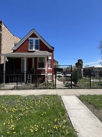 Buy this 3 bed house on 6157 South Marshfield Avenue in Chicago, IL 60636