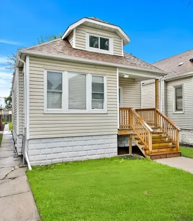 Buy this 4 bed house on 5928 South Bishop Street in Chicago, IL 60636