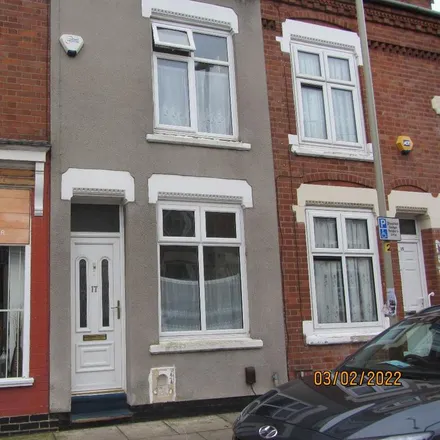 Rent this 2 bed townhouse on Guilford Street in Leicester, LE2 1GB