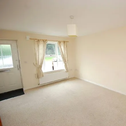 Image 3 - Danes Close, Grimsby, DN32 9TJ, United Kingdom - Townhouse for rent