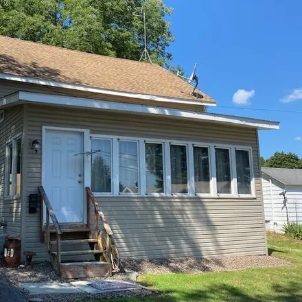 Buy this 2 bed house on 420 Grove Street in Honesdale, Wayne County