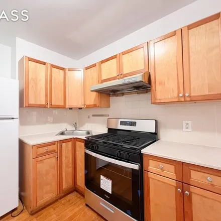 Image 4 - 2060 82nd Street, New York, NY 11214, USA - House for rent