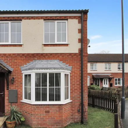 Rent this 3 bed house on unnamed road in Sowerby, YO7 1QG
