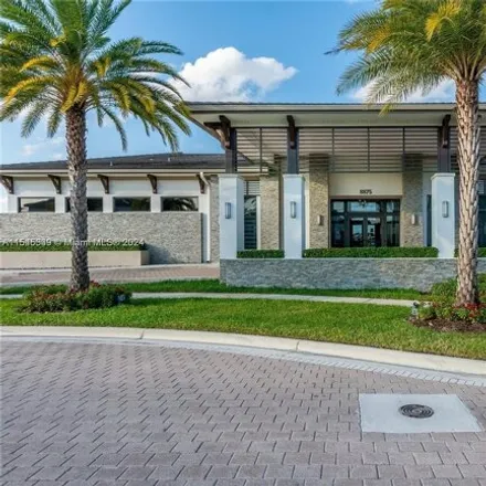 Image 5 - 9115 Northwest 154th Terrace, Miami Lakes, FL 33018, USA - House for sale