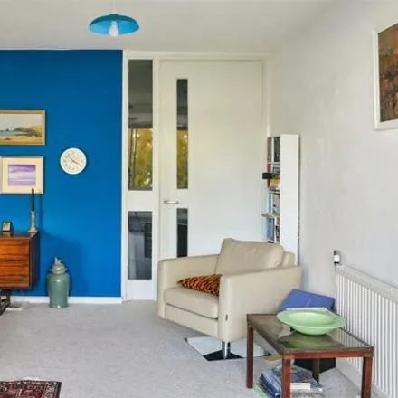 Image 5 - Valiant House, London, SW11 3RZ, United Kingdom - Apartment for sale